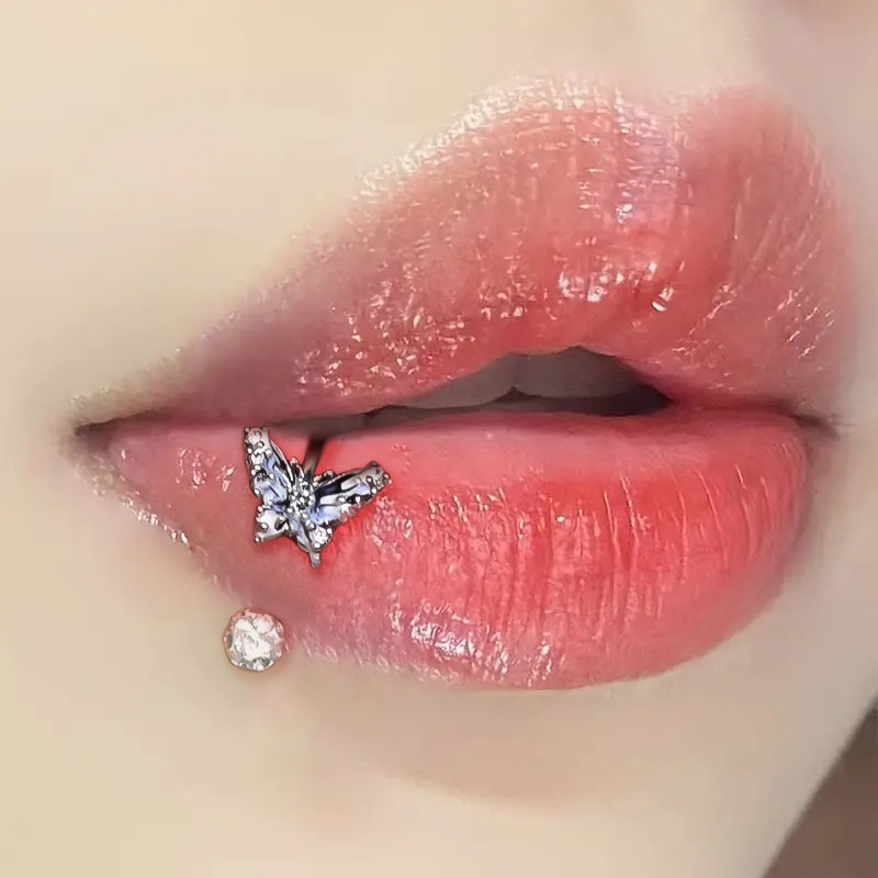 ASTM F136チタン製バタフライリップリング、CZフラワ - Body Jewelry And Earrings のレビューと価格